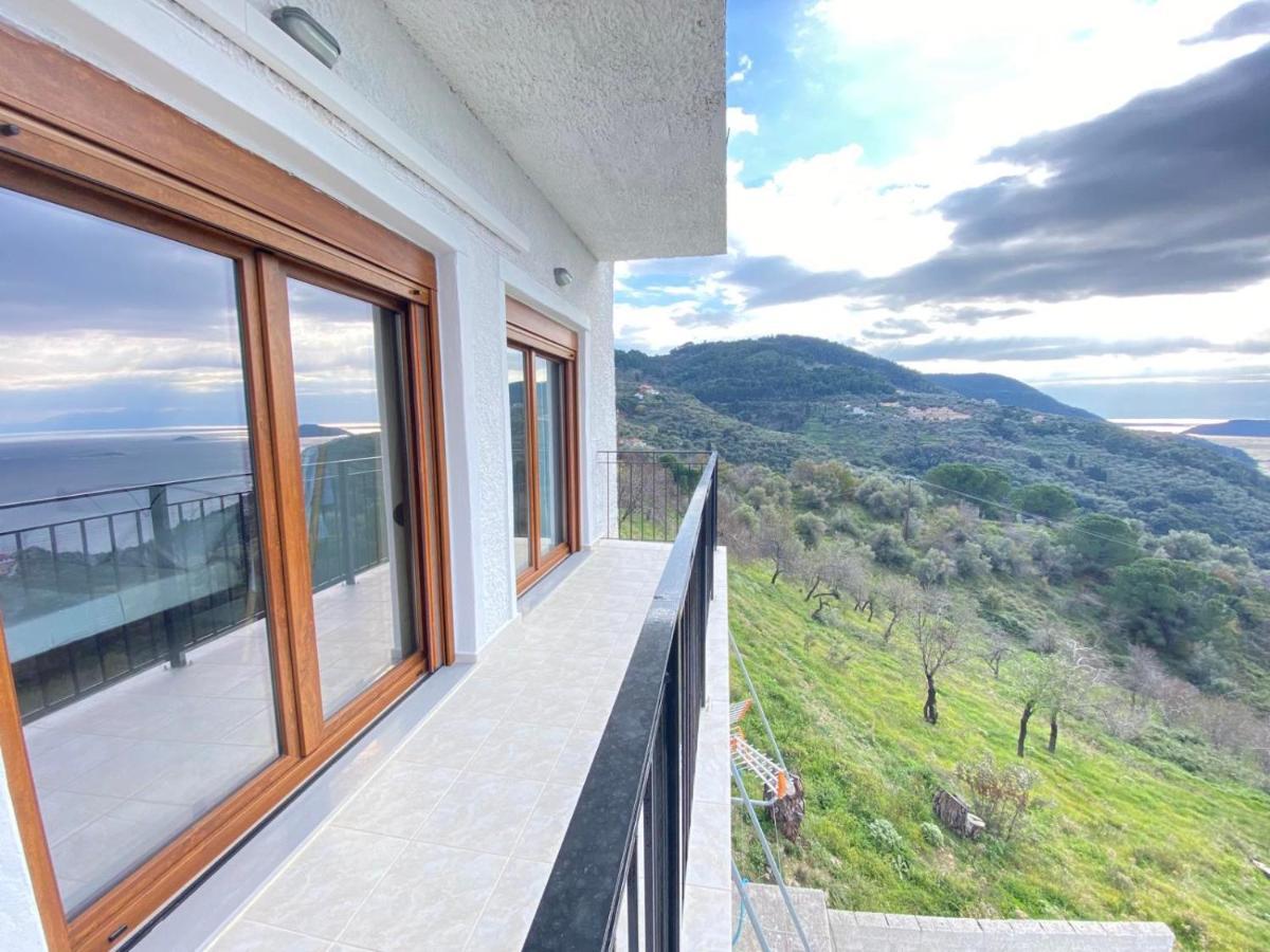 Skopelos House Nikols Loutraki  Екстер'єр фото